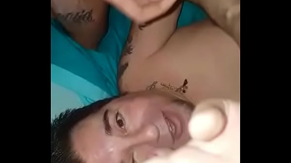 Havanamadrid Bukake 3. Dos pollones me llenan la cara y la boca de leche.