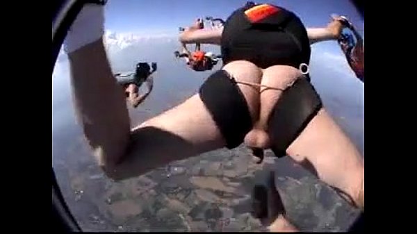 Raw parachute jump, but forgot one thing…!