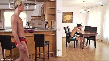 skin-contact-scene-3